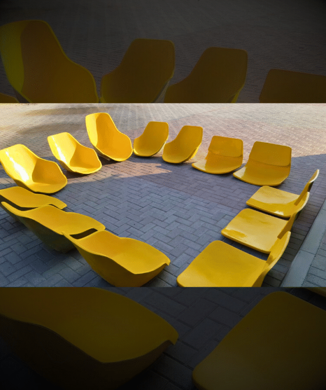 Desk & Seating - Image 5